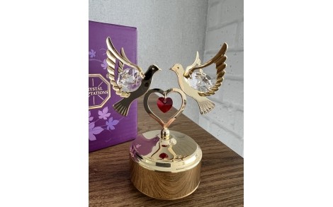 Фигурка музикальная с камнями Swarovski Голуби  8,5 см 160290