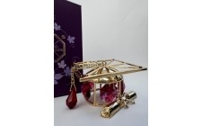 Фигурка с камнями Swarovski Шапка магистра 5х5х3 см 1601865
